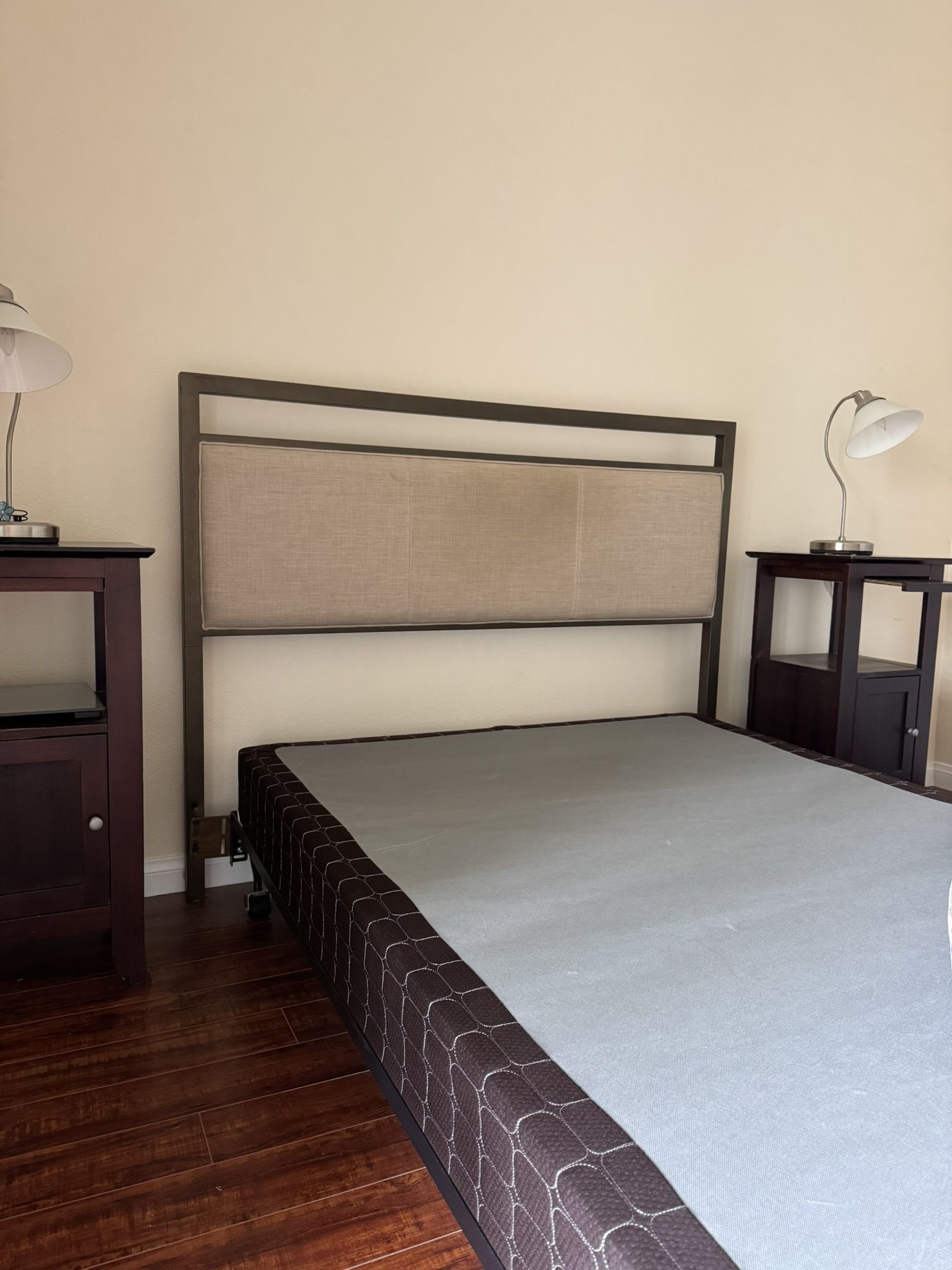 Bed Frame, Headboard, And Mattress Support