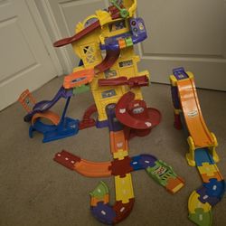VTech Race Track With 7 Cars