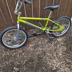 MONGOOSE MENACE BMX BICYCLE 