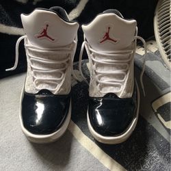 Jordan max aura 2