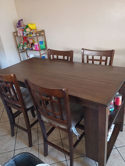 Dining Table Set