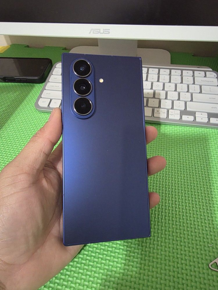 Unlocked Samsung Z Fold 7 512gb Trade