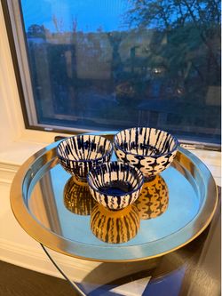 Various deco items
