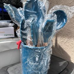 Brand New Kitchen Cooking Set