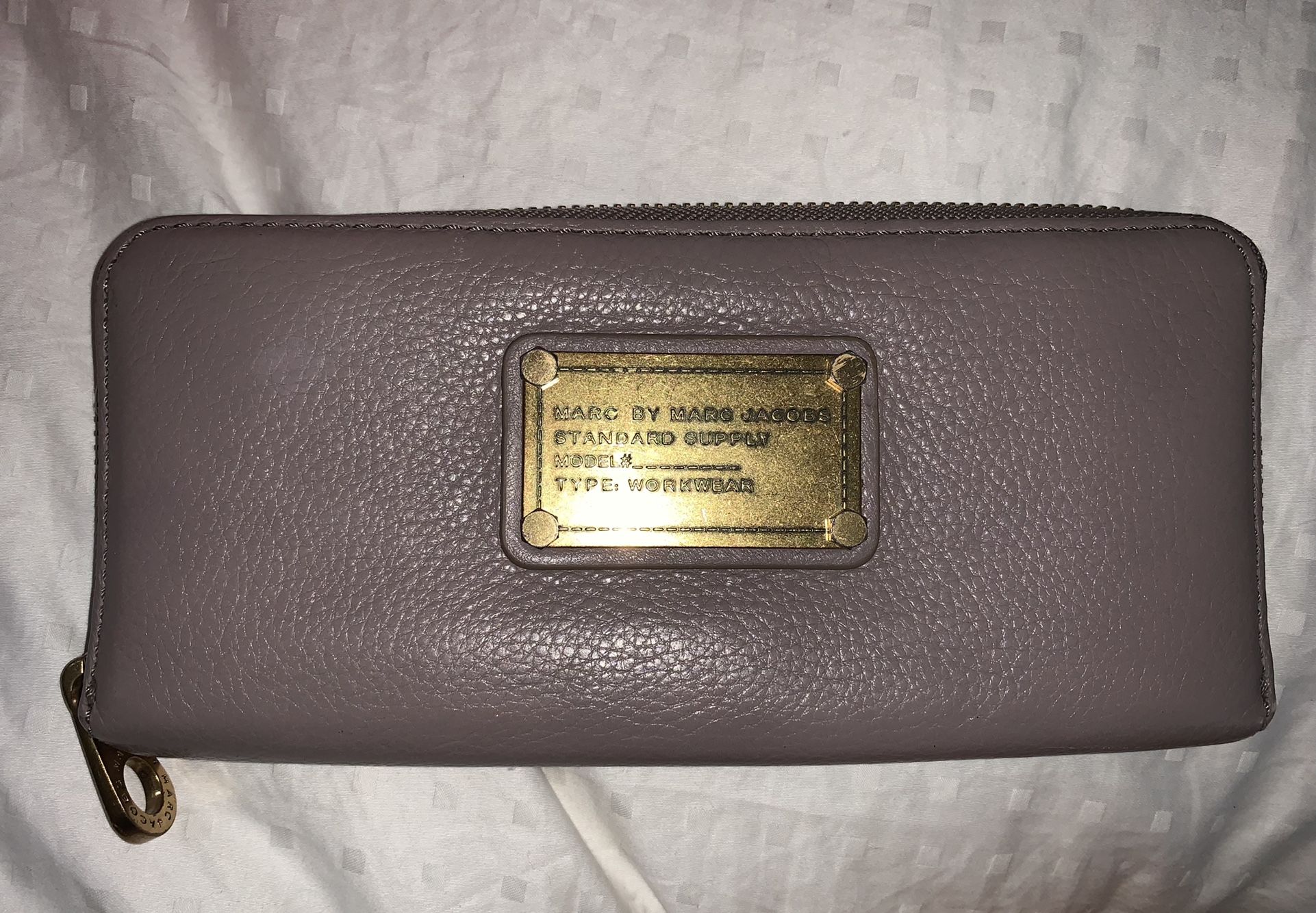 Marc Jacobs wallet Great condition