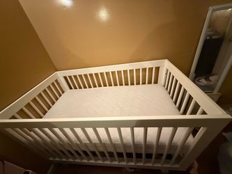 Crib and mattress