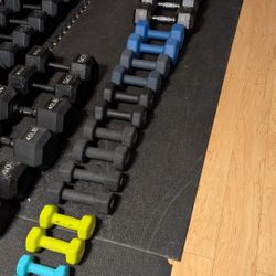 326 Lb Dumbbells Set 