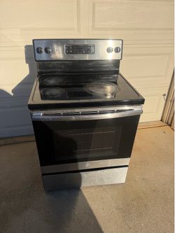 GE 30 in. 4 Burner Electric Range in Stainless Steel