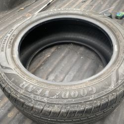 (1) Goodyear 215/55/17 Tire