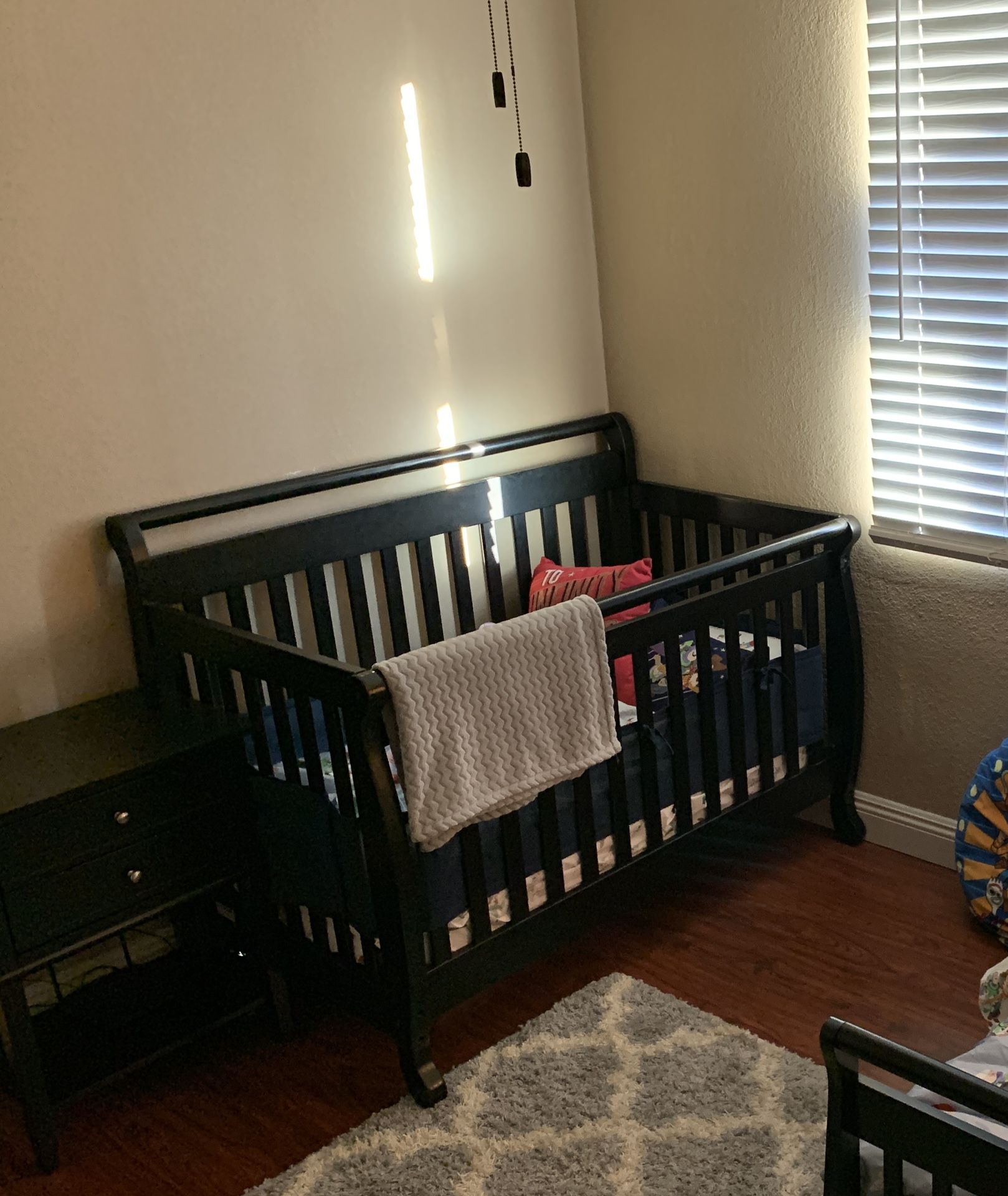Wood Baby Crib And Toddler Bed