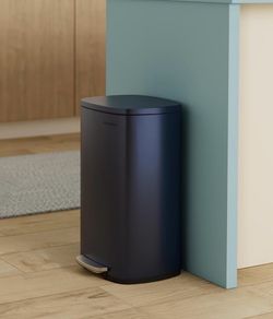 13 Gallon (50 L) Trash Can, Stainless Steel, Step-On Pedal Kitchen Garbage Can, Recycling or Waste Bin, with Soft Close Lid, Removable Inner Bucket, M