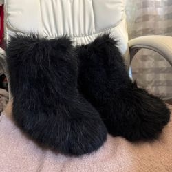 Size 9 Fur Boots