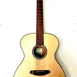 Breedlove Guitar