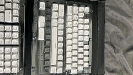 Xvx keyboard caps