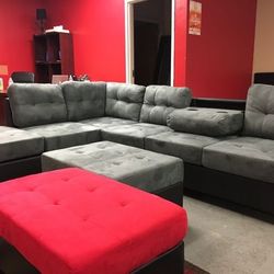 BRAND NEW REVERSIBLE SECTIONAL SOFA WITH STORAGE OTTOMAN 