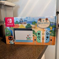 Nintendo Switch - Animal Crossing Edition