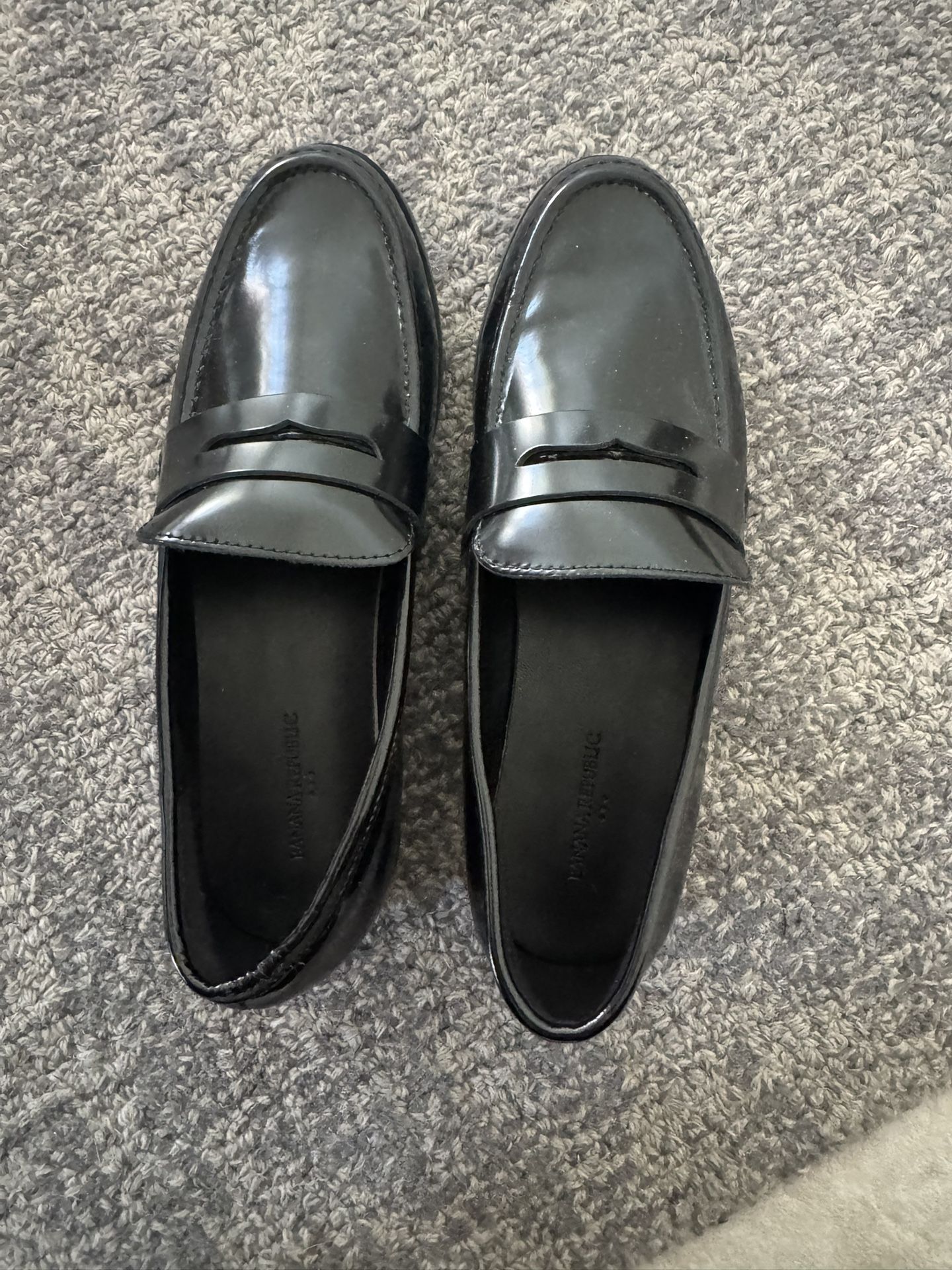 Banana Republic Black Loafers Size 7