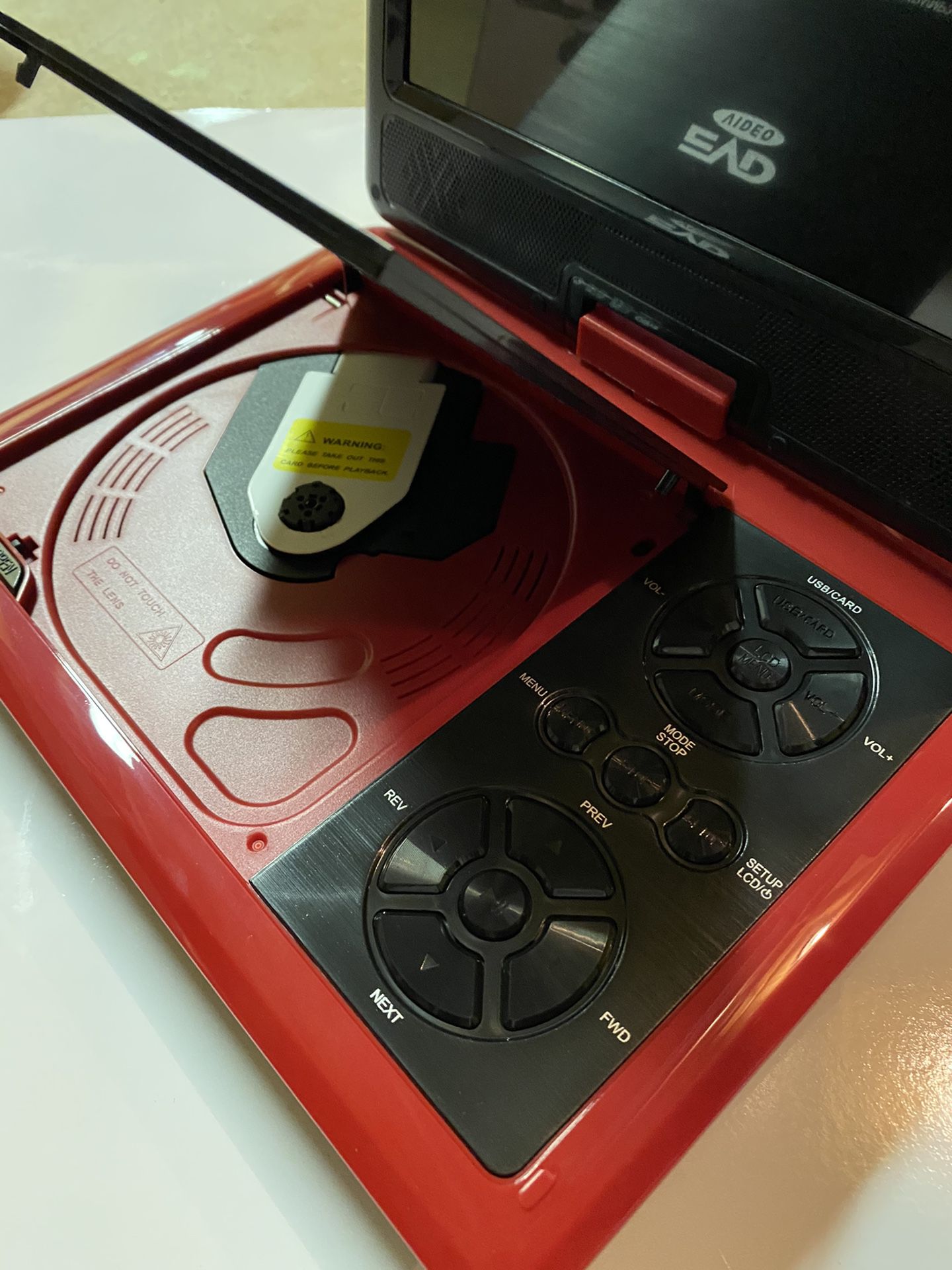 Portable DVD player in red, 9.8” screen