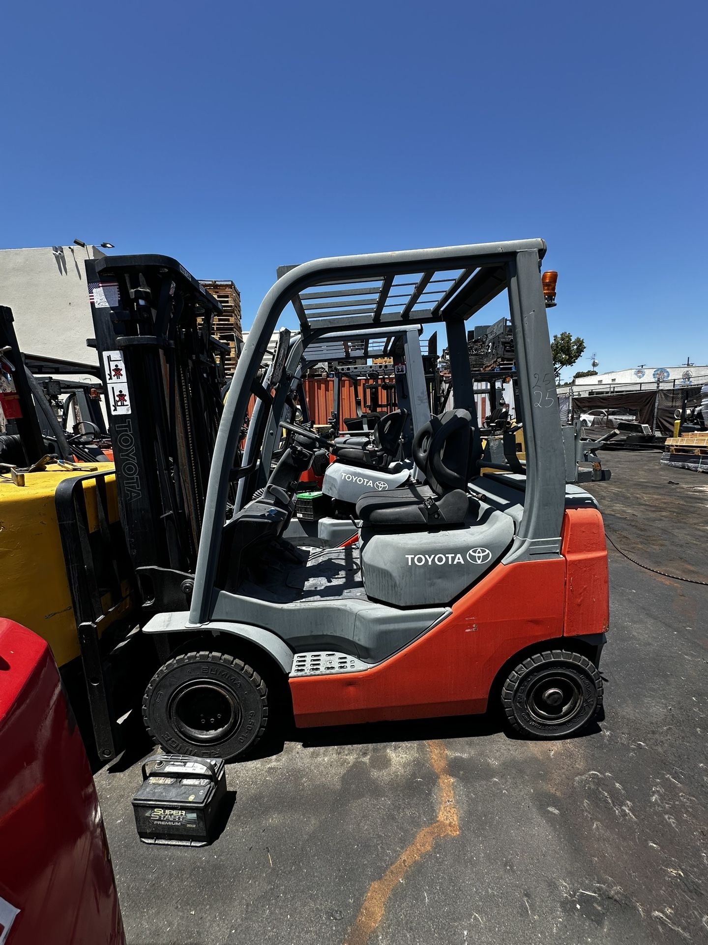 Toyota Forklift For Sale! 4400 Lbs Capacity
