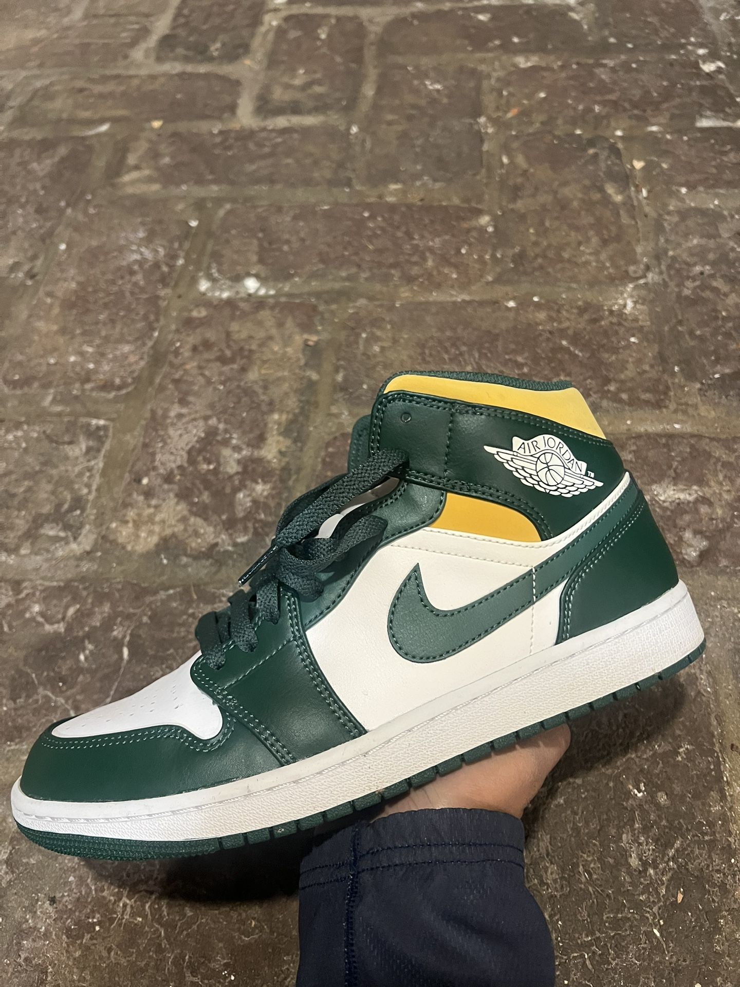 Jordan 1 Sonic Size 9