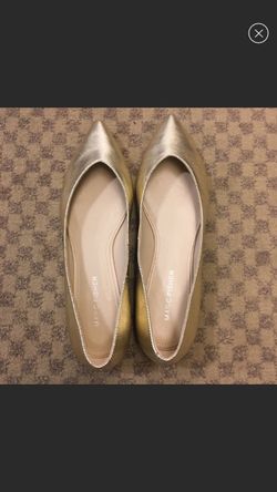 NWT gold Marc Fisher leather flats shoes size 5.5