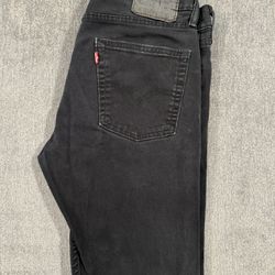 Levi’s 513 - 32x30.   ***Allen***