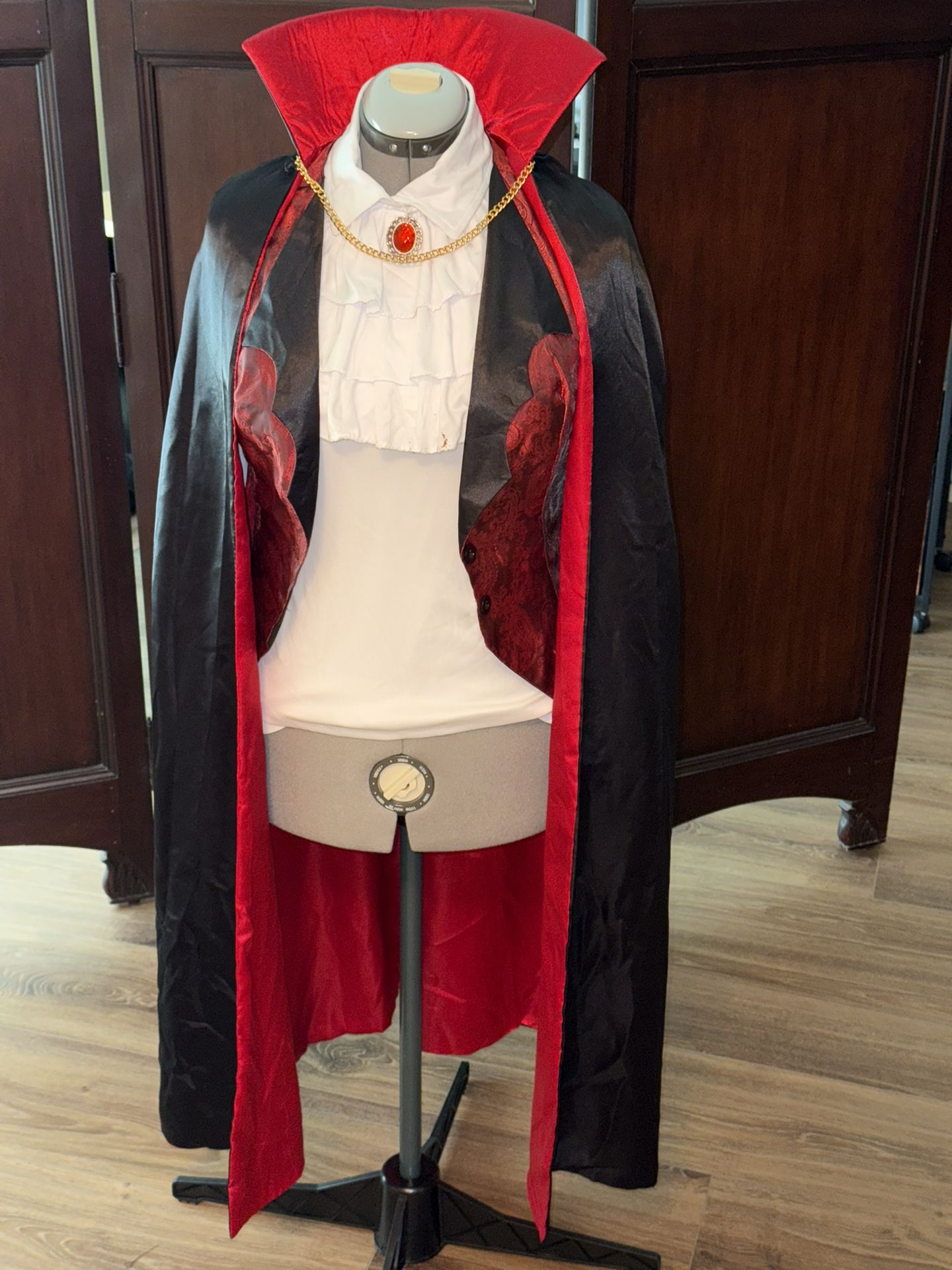 Women's Vampire Halloween Costume Size Small