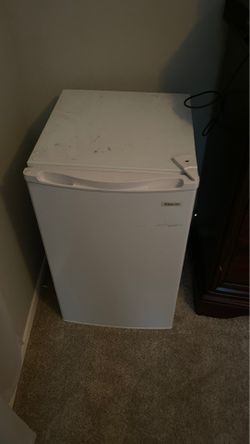 Mini fridge