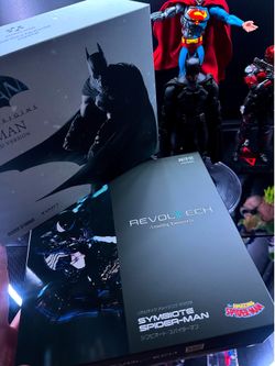 Revoltech symbiote Spider-Man