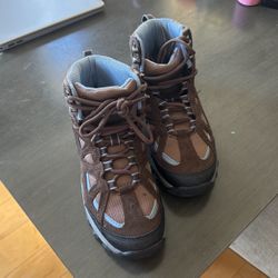 Denali Women’s Hiking Boots