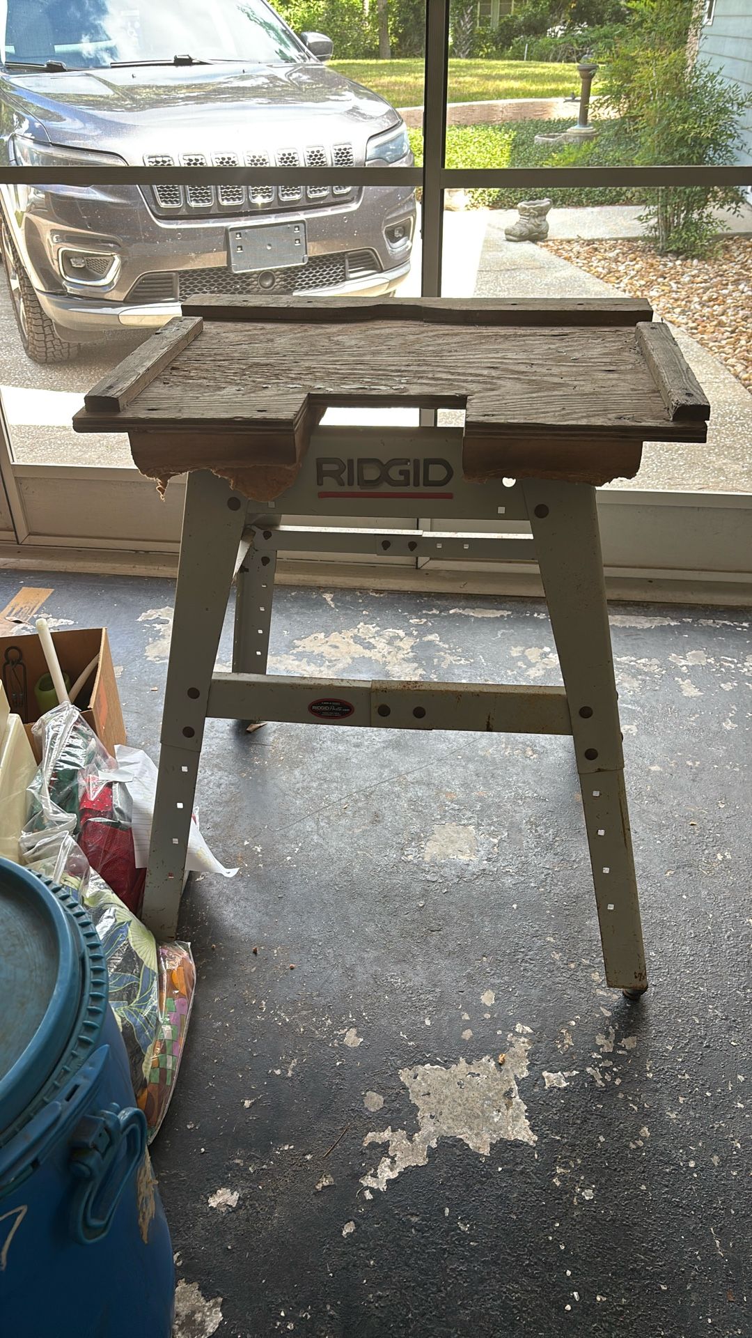 SAW. TABLE