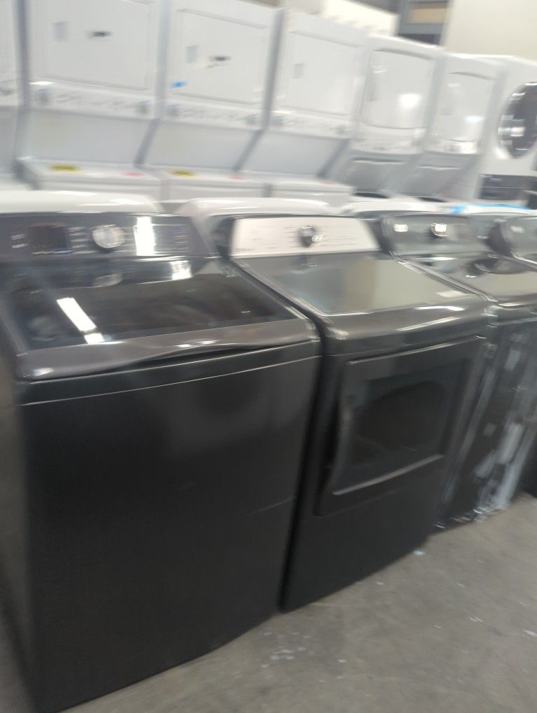 GE profile set top layer as washer and gas dryer grey