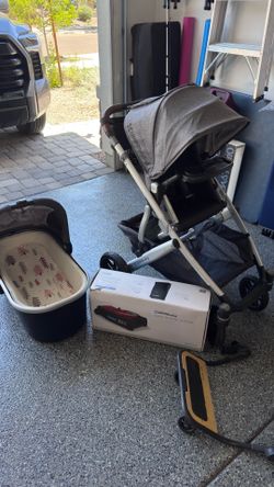 UppaBaby Vista Stroller Bundle with Bassinet Organizer Travel Bag and PiggyBack 19th Ave / HappyValley