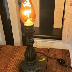 Reconditioned vintage cast metal table lamp