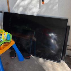 45” smart TV and Wall Mount for sale