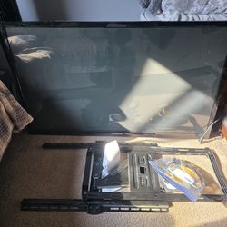 55" Samsung Tv NEED GONE
