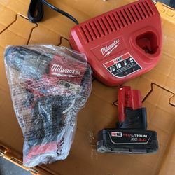 BRANDNEW M12 FUEL HAMMER DRILL KIT