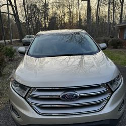 2018 Tan Ford Edge