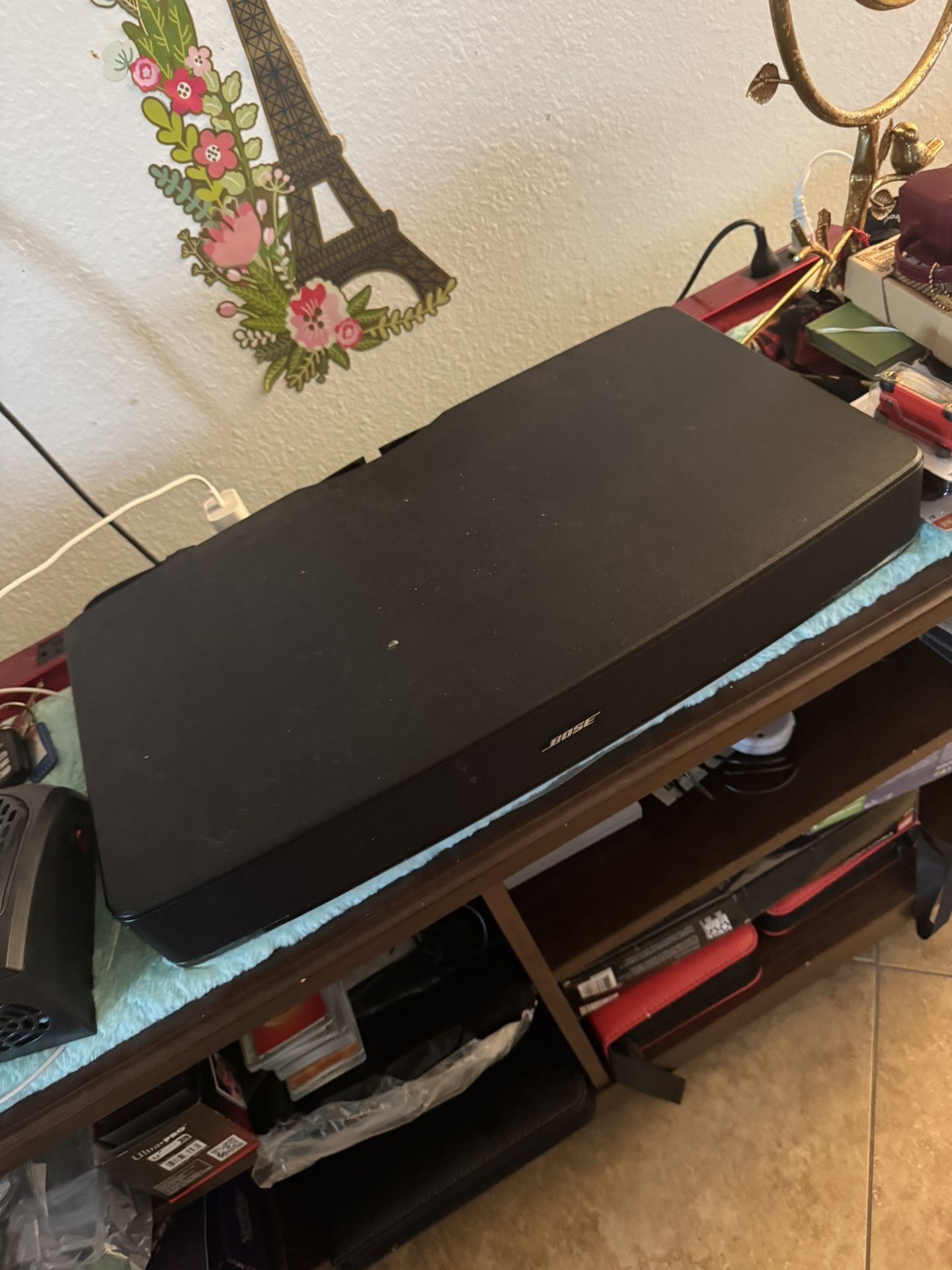 Bose Solo Tv Sound System With Control Remote In Very Good Condition 