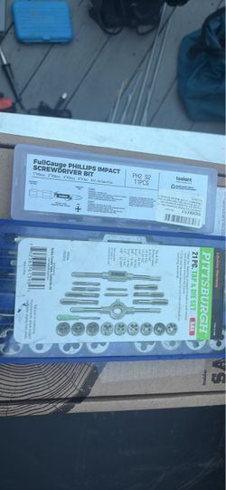 Pittsburgh 21PC Tap & Die Set + Phillips Impact Bit Set