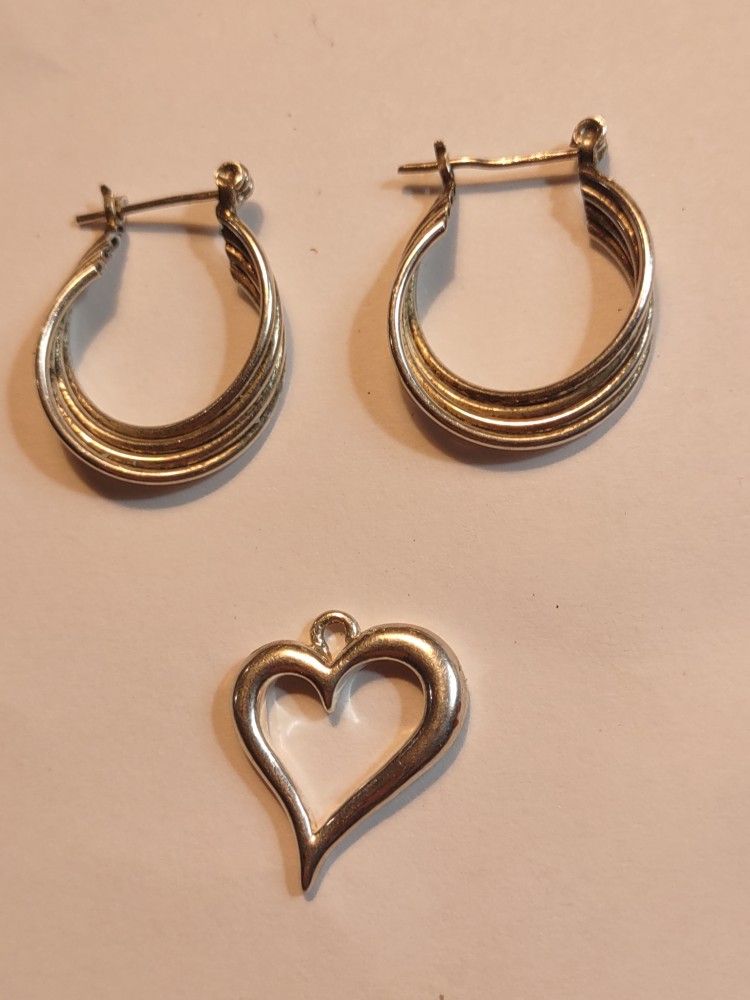 925 Heart Pendant+ Earrings 925 Silver
