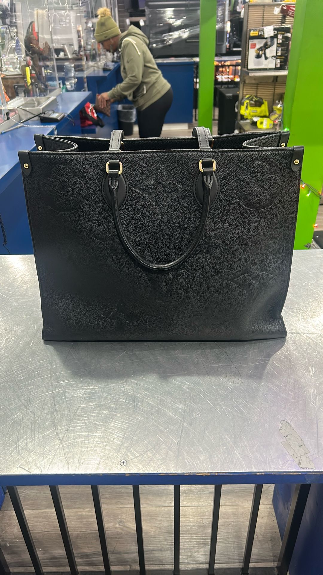 Louis Vuitton Onthego MM Purse