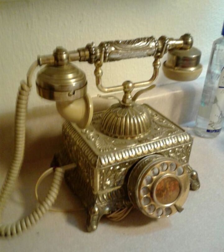 Antique rotary phone