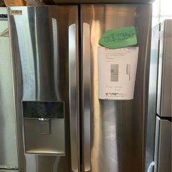 LG - French Door Refrigerator with External Water Dispenser