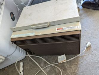 Old But Working Window AC