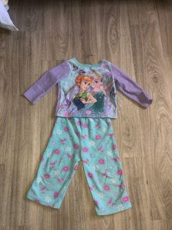 Frozen pajamas for girls