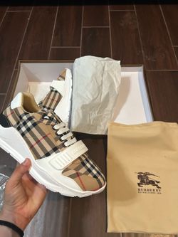 Burberry Men's Check Pattern Lace Up Sneakers Beige White Black  Low Top