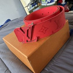 Red Louis Vuitton Reversible Belt