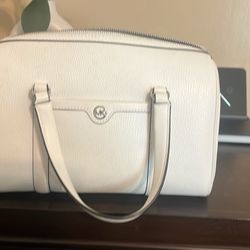 Michael Kors Handbag In Great Condition 