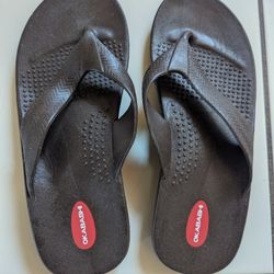 Men's 9-11 Okabashi LL Rubber Flip Flops Sandals Surf Beach Riffs REI Chaco Oboz Merrell USA Made Non Slip Waterproof Hiking Beach Hawaii Rainbow